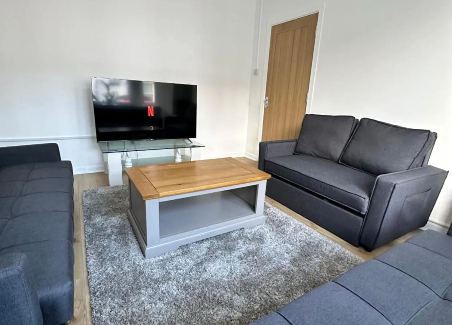 Champs Place Apartment Cardiff